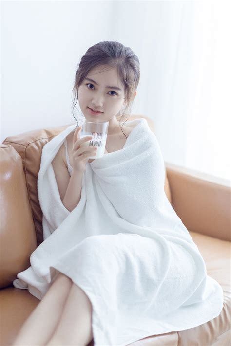 杨幂新剧热度破万登顶，演技落地引全网真香！	